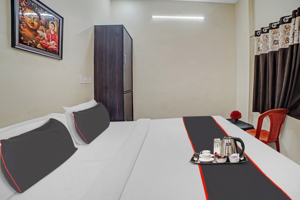 Collection O 93553 Hotel Balaji, Tatibandh Road, Raipur