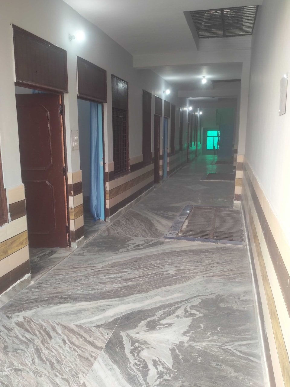 OYO 93554 Red Rose Hotel & Restaurant, Meerut, Meerut