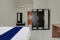 SPOT ON 91645 Rifki Homestay Syariah