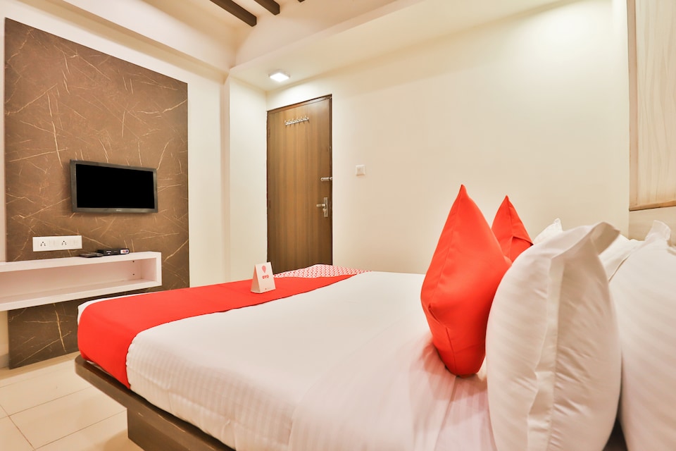 OYO 12147 Hotel Vibrant, Udyog Bhawan Gandhinagar, Gandhinagar