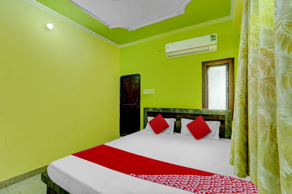 OYO Flagship Hotel RP 5, Kankarbagh Patna, Patna
