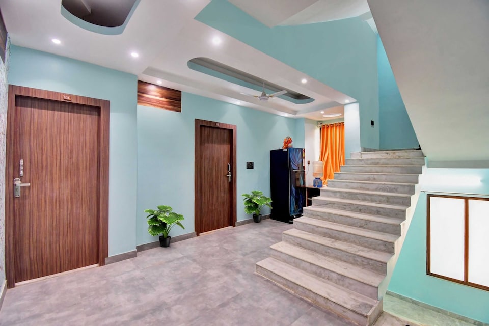 Hotel O Redwood Plaza, Rajarhat Kolkata, Kolkata