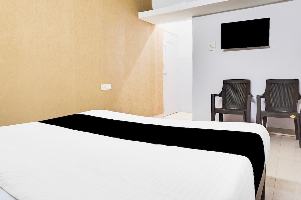 Hotel O Sus Gaon Near Mumbai Pune Highway Formerly Season Inn, Baner Pune, Pune