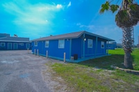 Monterrey Motel Padre Island, Corpus Christi BY OYO