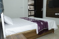 OYO V Regal Guest House