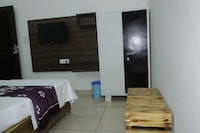 OYO V Regal Guest House