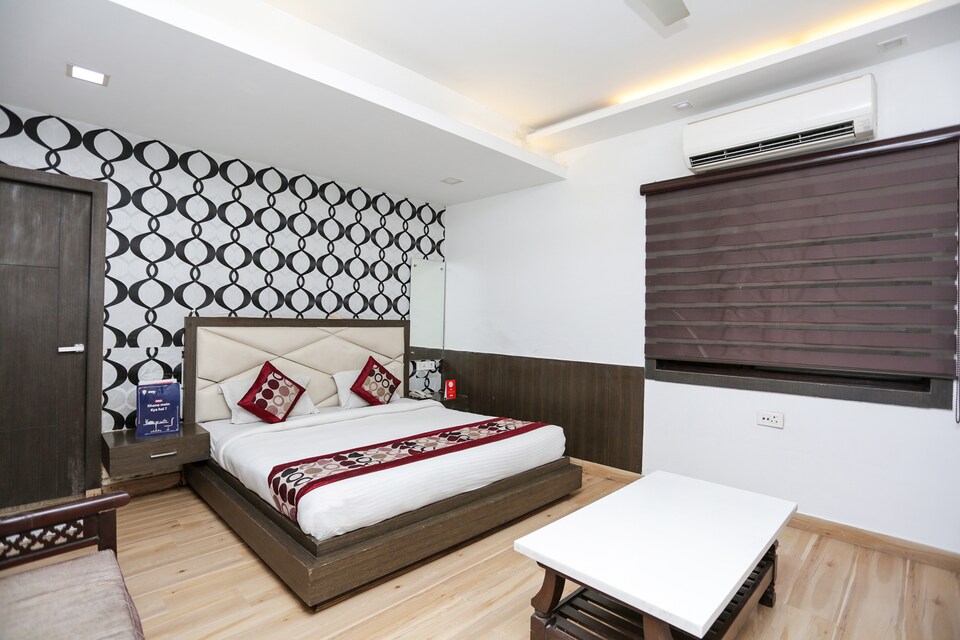 OYO 12154 Hotel Heaven Resort, Fatehabad Road, Agra