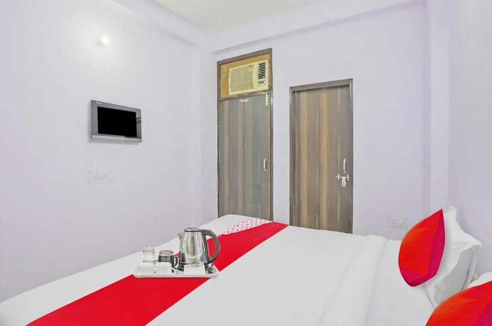 OYO Hotel Galaxy Red Inn, Meerut, Meerut