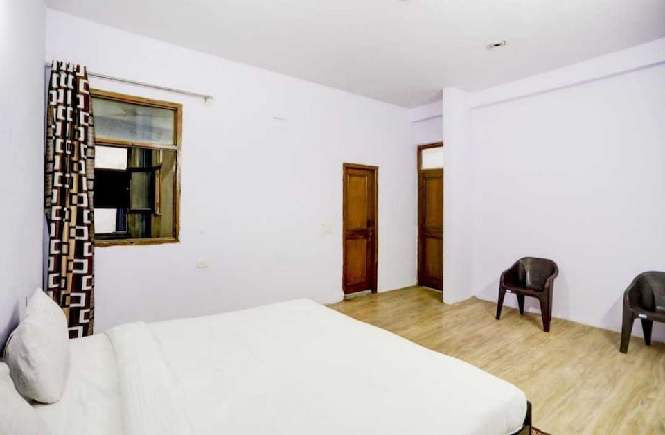 OYO Hotel Red Inn, Meerut, Meerut