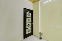 Hotel O  AP Royal Rooms