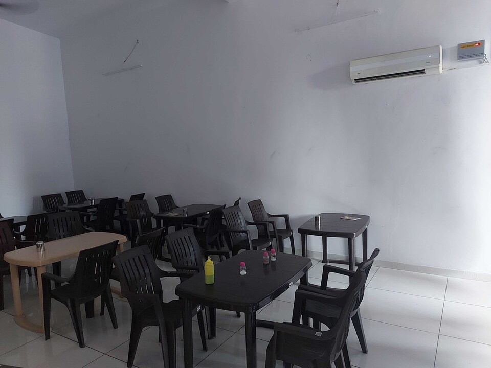 OYO 700052 Sawera Hotel & Restaurant, Chirawa, Jhunjhunu