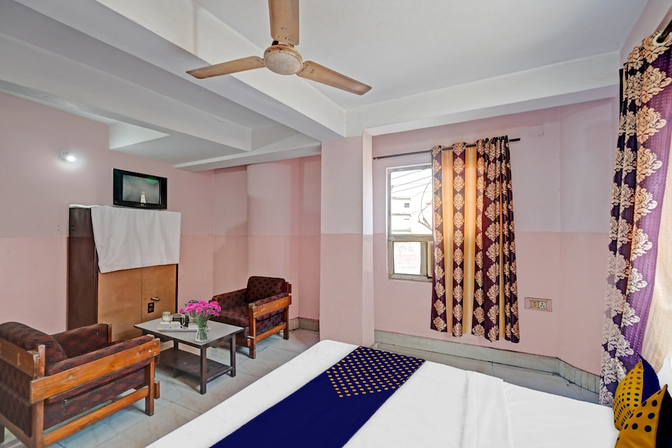 Flagship Hotel Highway Inn, VaniVihar Bhubaneswar, Bhubaneswar