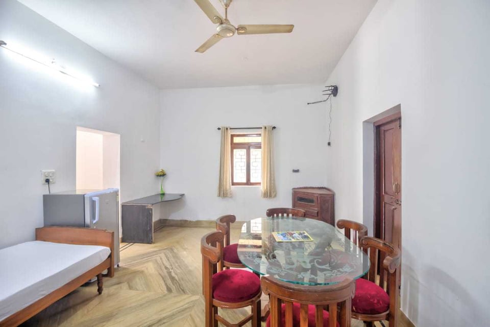 OYO Home 700106 Saffron Villa, Candolim Goa, Goa