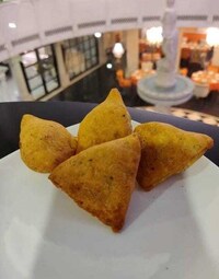 OYO The Royal Stay Greater Noida Near PVR Ansal Plaza Greater Noida