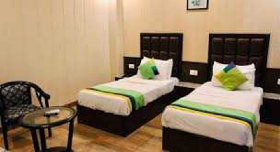 OYO The Ginger House Near Pvr Ansal Plaza Greater Noida, Greater Noida, Noida