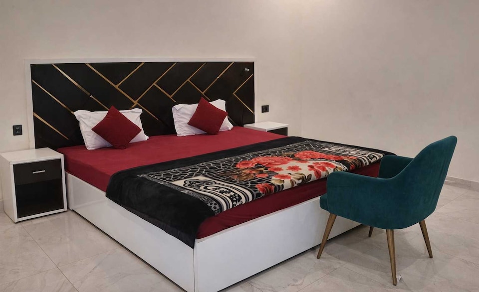 Hotel O Amrit Resort, Alwar, Alwar