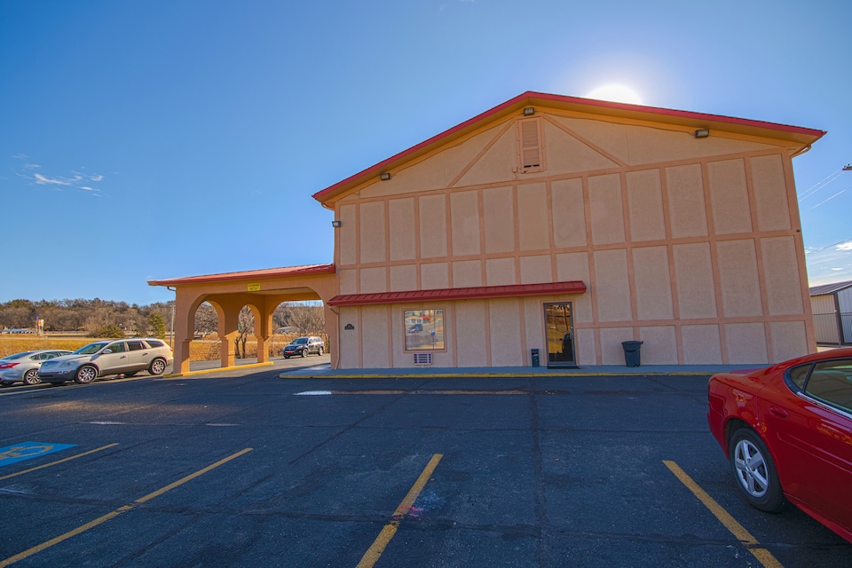 Love Hotels Junction City KS Near Fort Riley By OYO, C66441, Wichita KS