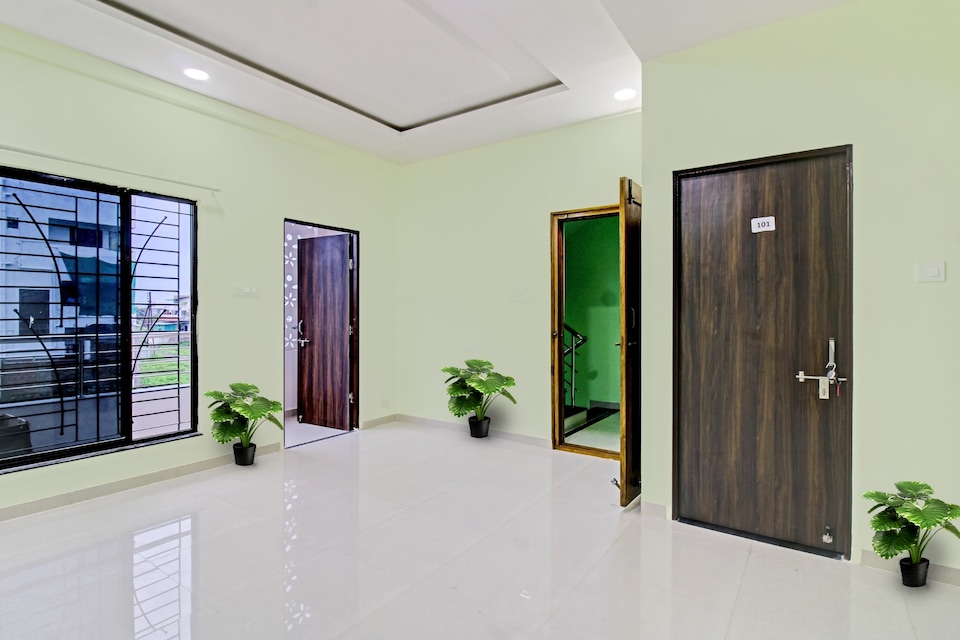 Hotel O Utkarsh Inn, Bus Stand Nagpur, Nagpur