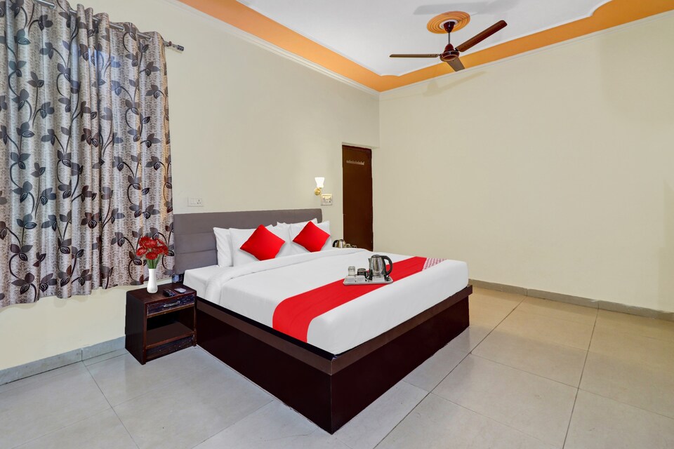 OYO Flagship Hotel Taj Way, Agra Fort, Agra