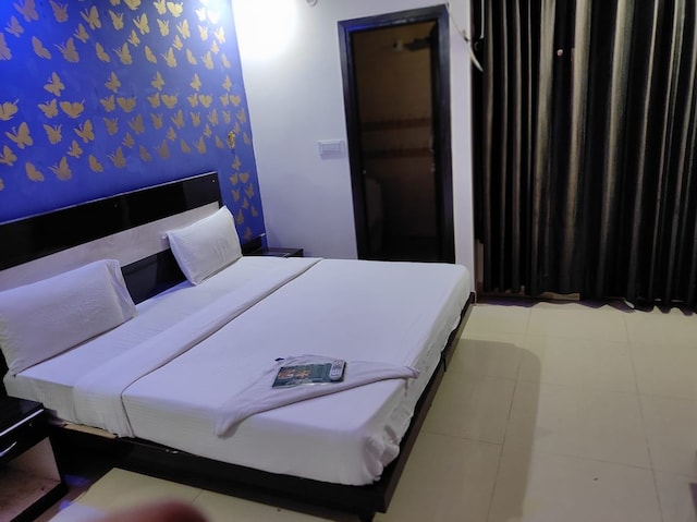 Flagship Bd Palace Near Dwarka Sector 9 Metro Station