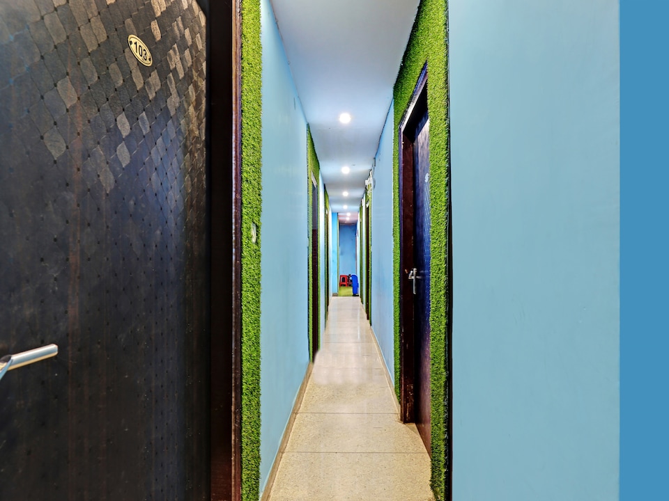 Hotel O Small Town, Dwarka Delhi, Delhi