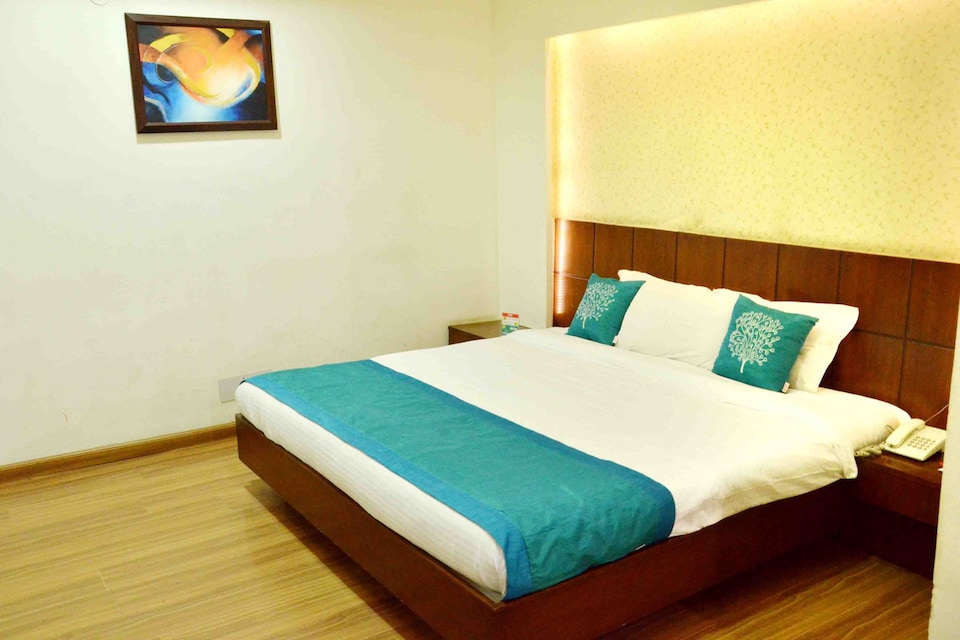 OYO 1543 Hotel Kanchan, MG Road Indore, Indore