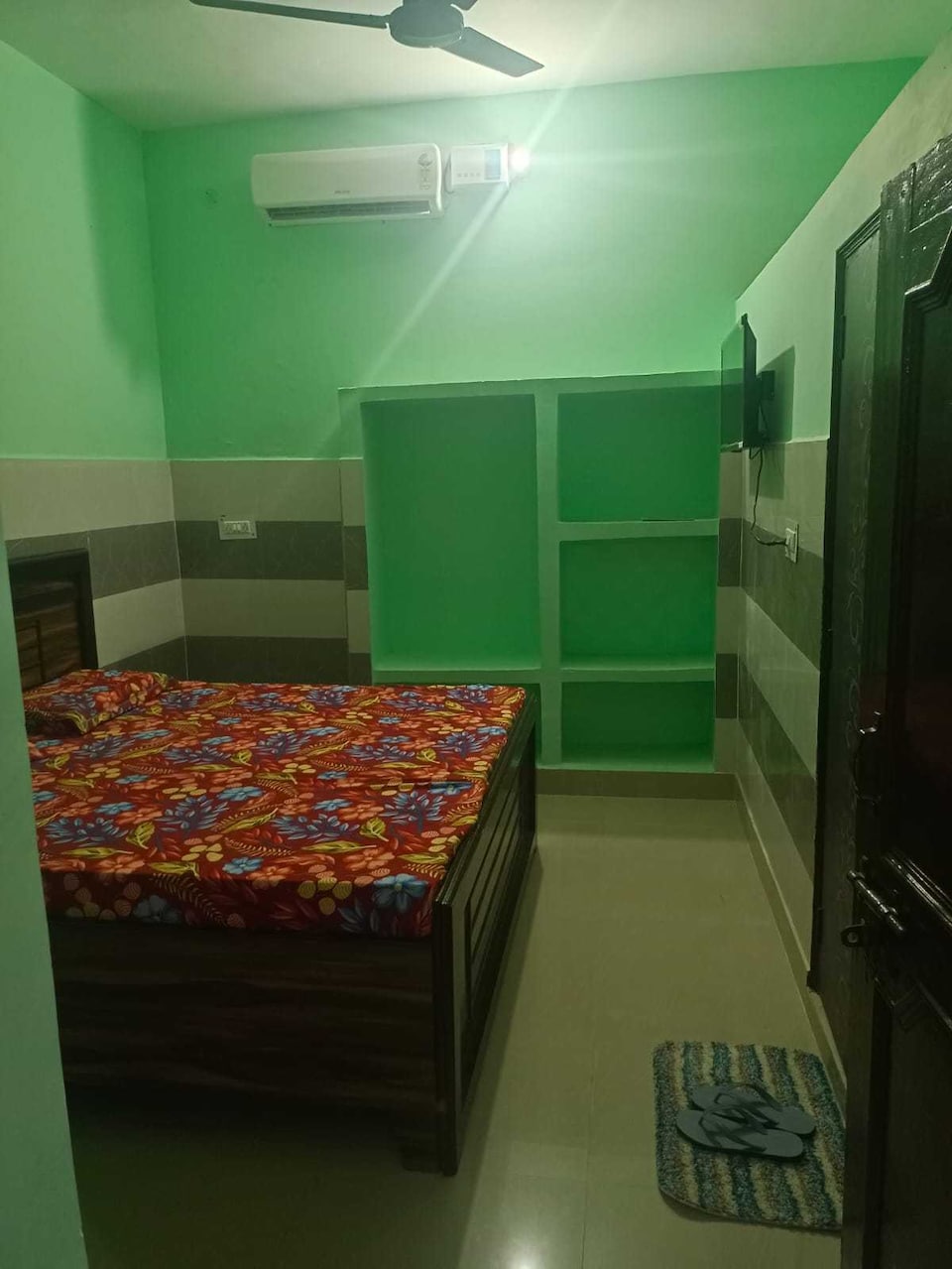 OYO Veeru Guest House, Gulaothi, Gulaothi