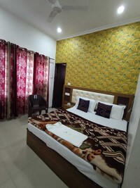 Flagship Hotel Kartar