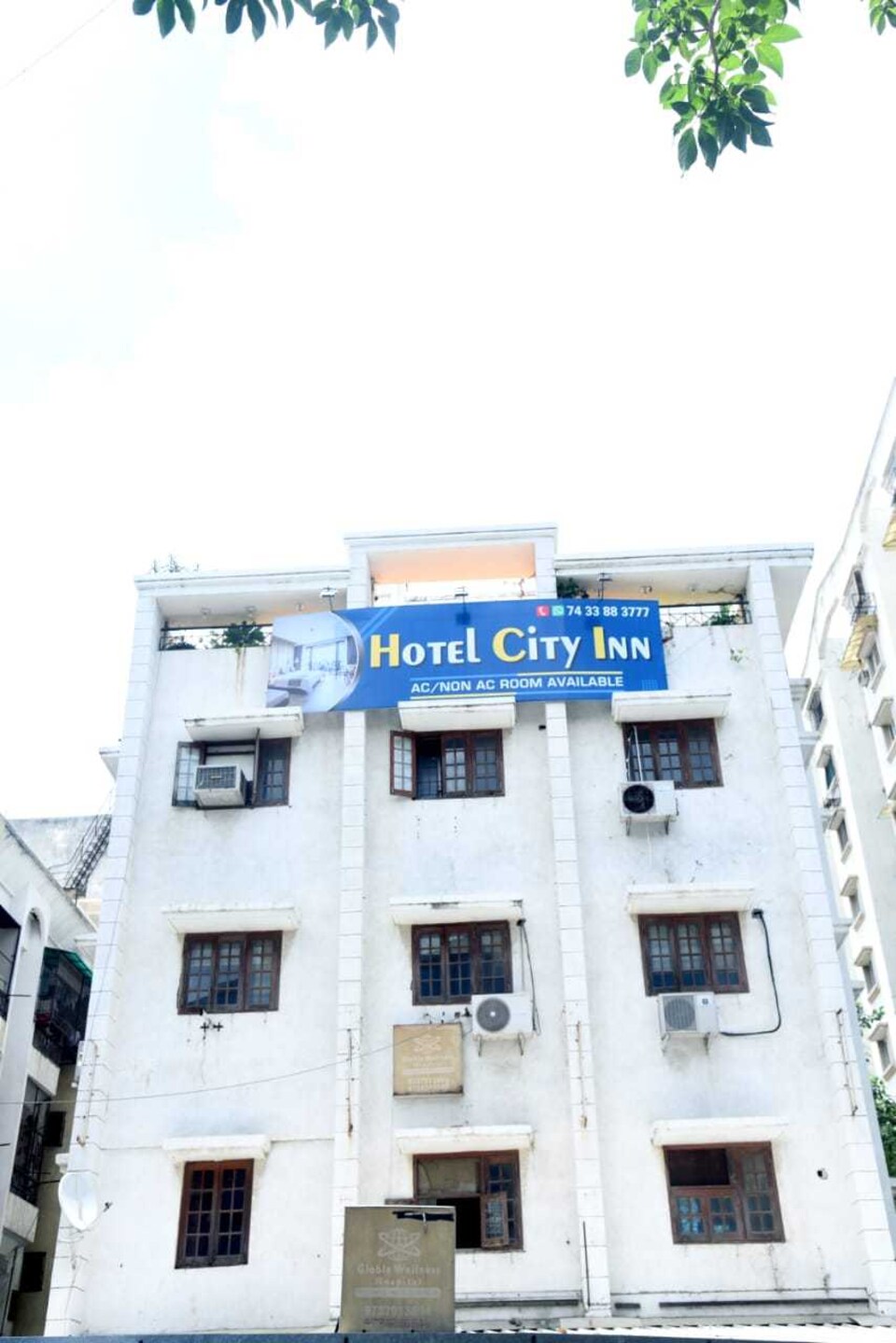OYO Hotel City Inn, Alkapuri Vadodara, Vadodara