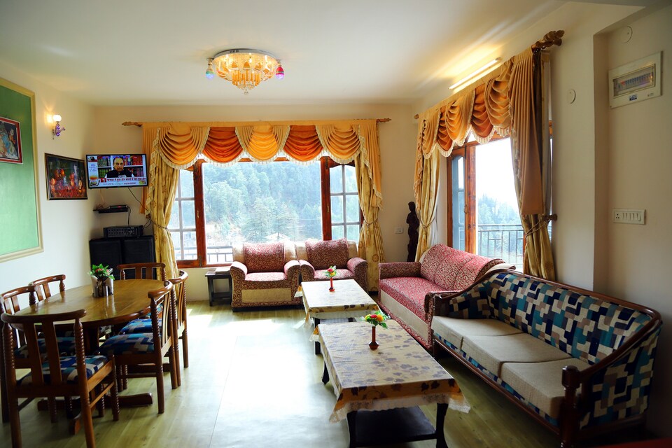 OYO Home 12183 Mountain View, Mashobra-Naldera, Shimla