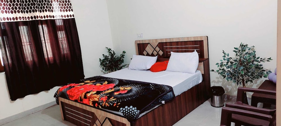 OYO Raja Hotel, Narnaul City, Narnaul