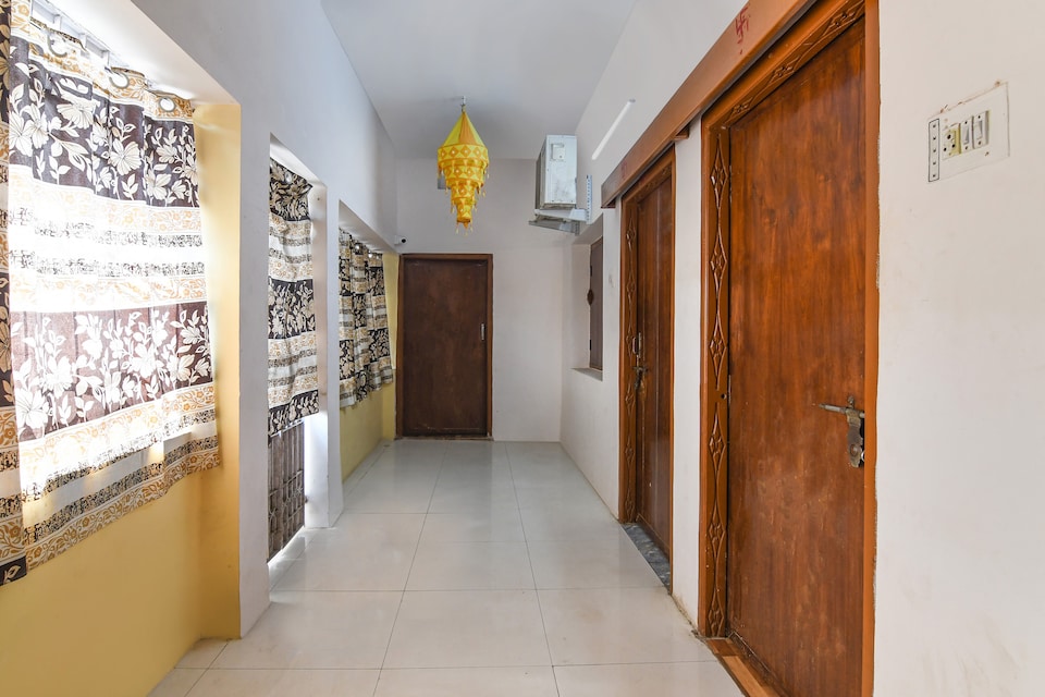 Hotel O Garlic Garden , Railway Station Bhubneshwar, Bhubaneswar