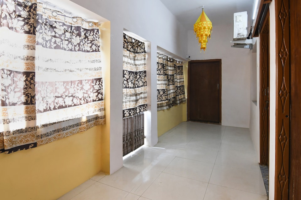 Hotel O Garlic Garden , Railway Station Bhubneshwar, Bhubaneswar