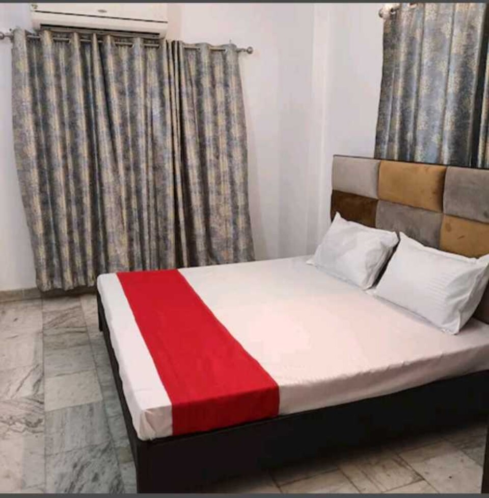 OYO Hotel Pearl Inn, Meerut, Meerut