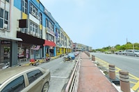 OYO 90631 Syahirah Hotel