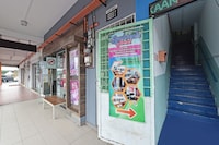 OYO 90631 Syahirah Hotel