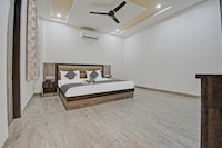 Townhouse 1145 Hotel Lakhdatar