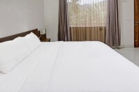 OYO 91696 Kimara Homestay & Resto