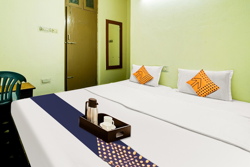 LIVE UNDER VSK460, Transit Vizag, Visakhapatnam