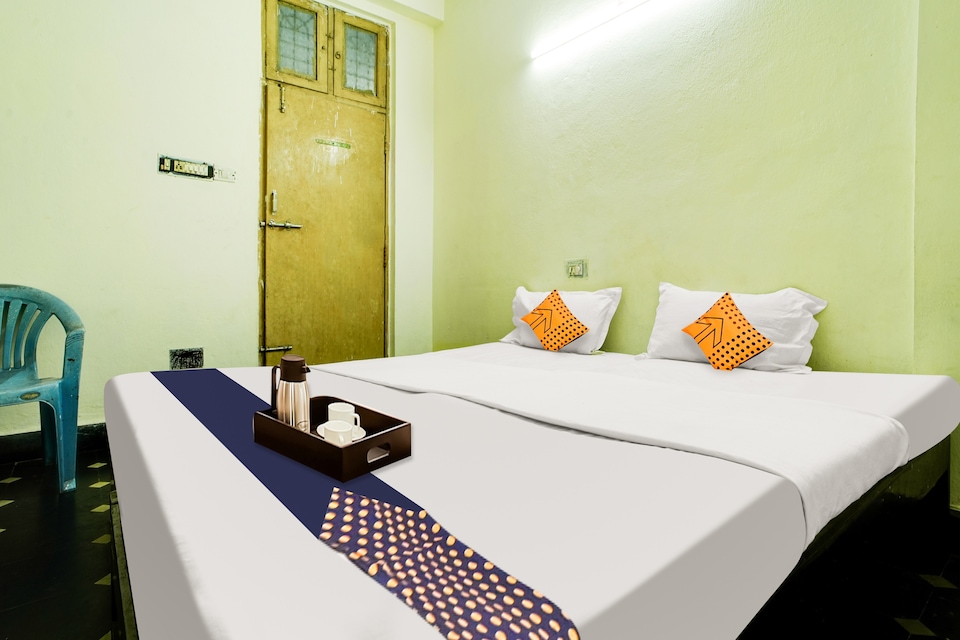 LIVE UNDER VSK460, Transit Vizag, Visakhapatnam