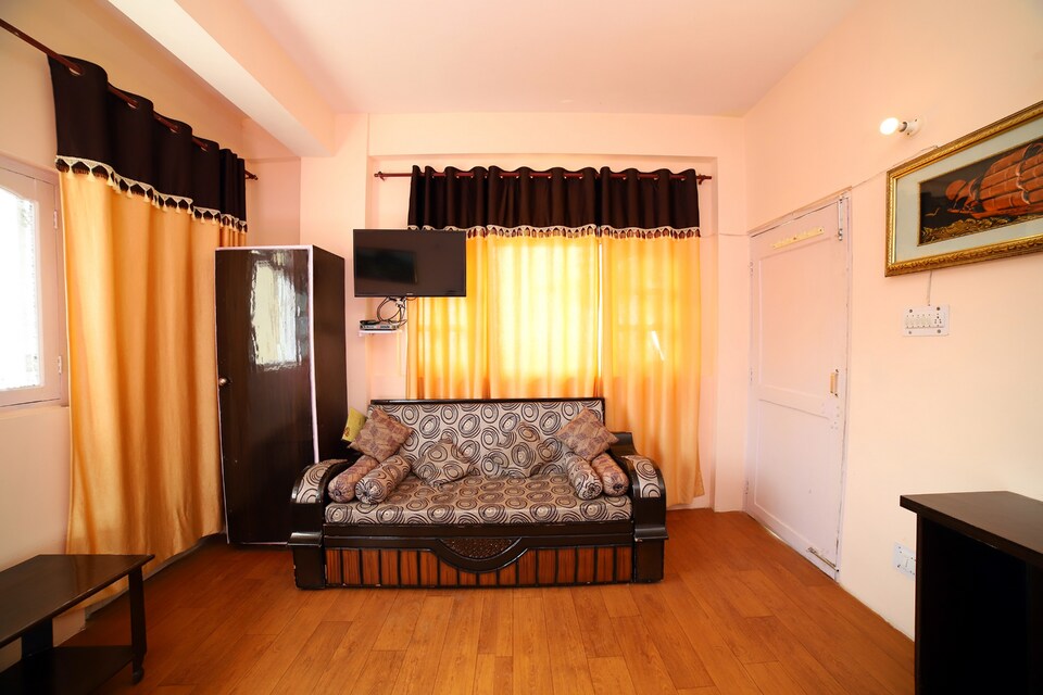 OYO Home 12195 2RK Moutain View, Mashobra-Naldera, Shimla