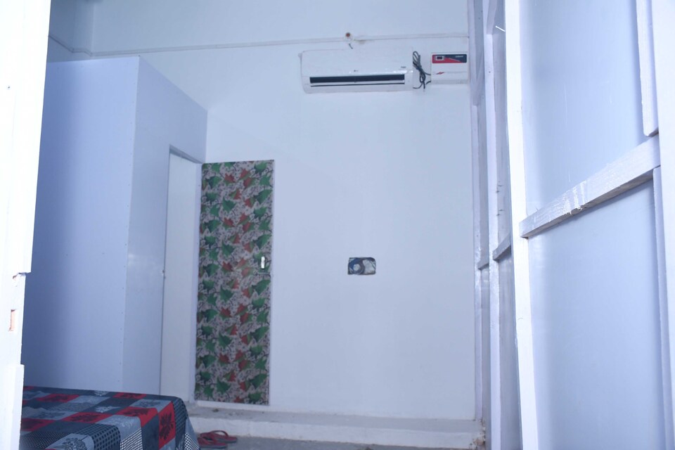 OYO Royal Galaxy Hotel, Bulandshahr, Bulandshahr