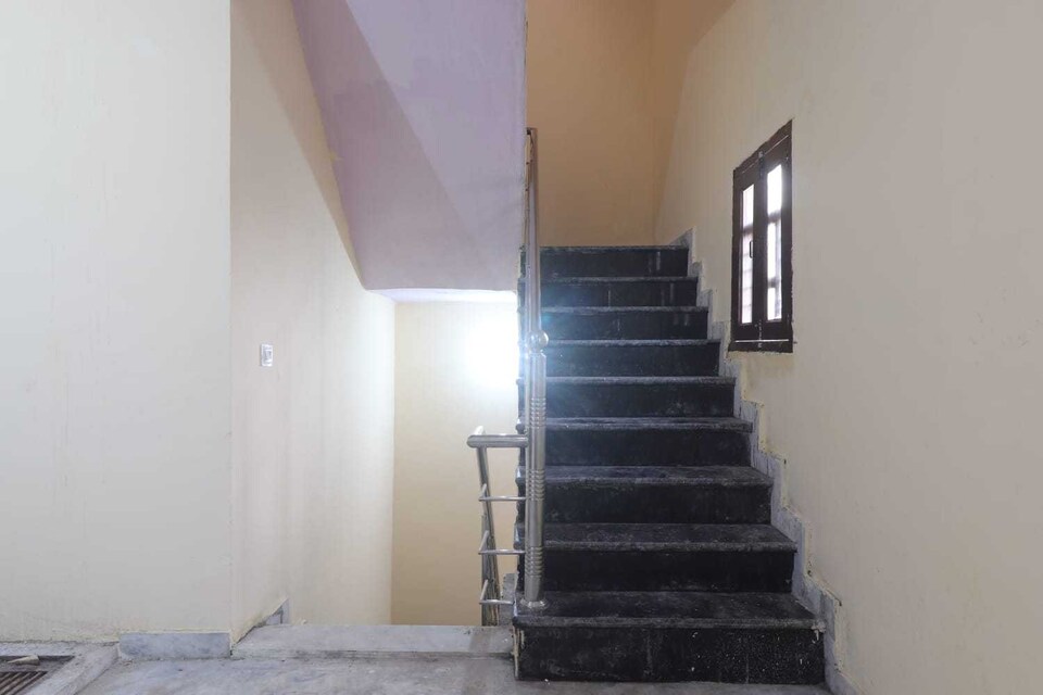 POP Hotel, Ghaziabad City, Ghaziabad