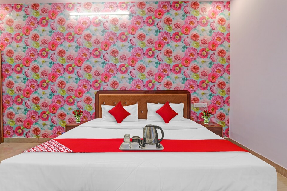 Flagship 700729 The Holiday Inn, Gomti Nagar Lucknow, Lucknow