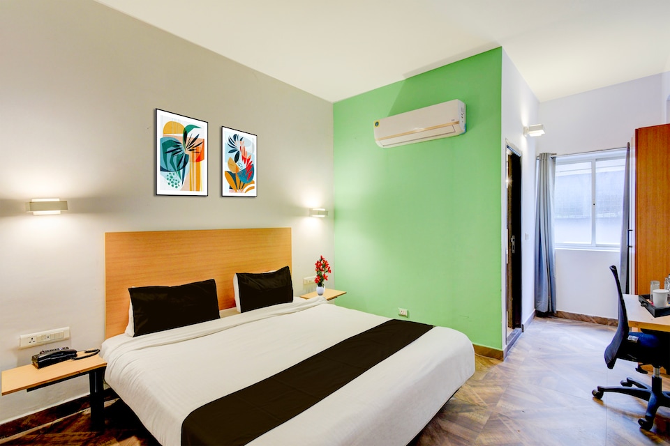 Super Townhouse SR Nagar Metro Station Hyderabad, Ameerpet, Hyderabad