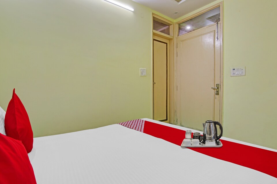 Flagship Hotel Prime Plaza Near Pacific Mall Tagore Garden, Rajouri Garden Delhi, Delhi