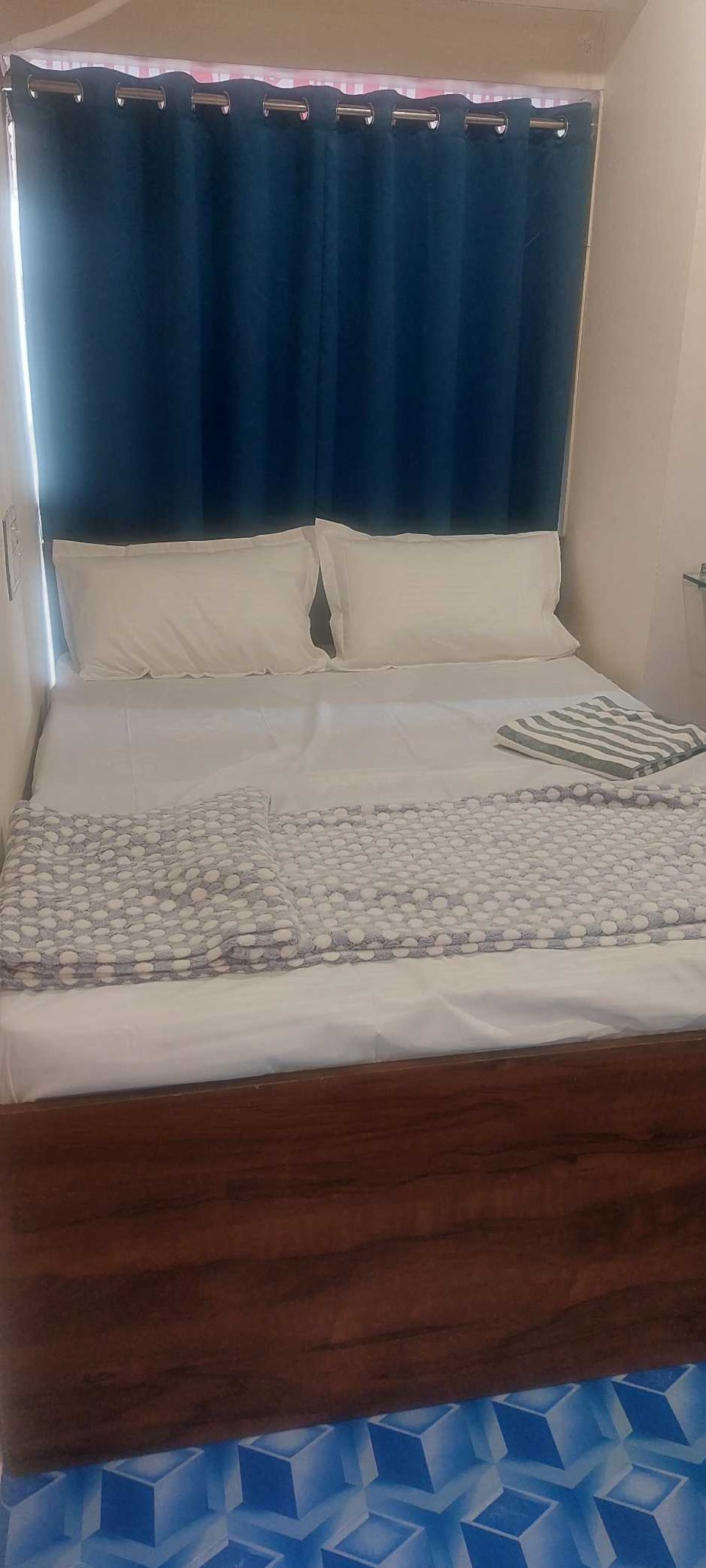 OYO Hotel Blue Sky, Airport Surat, Surat