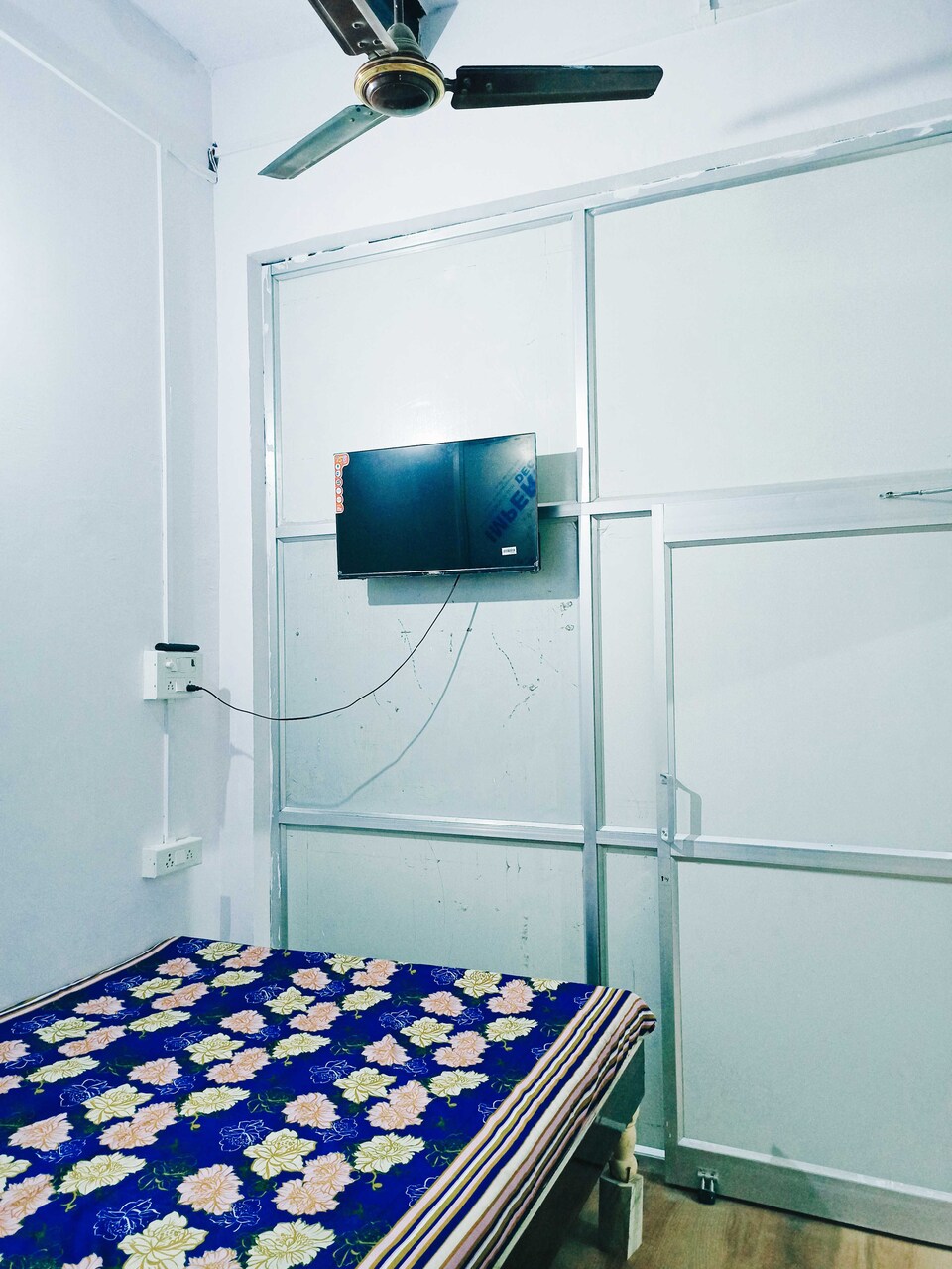 OYO 700859 Hotel Kings Stay Inn, Sehnoli, Sehnoli