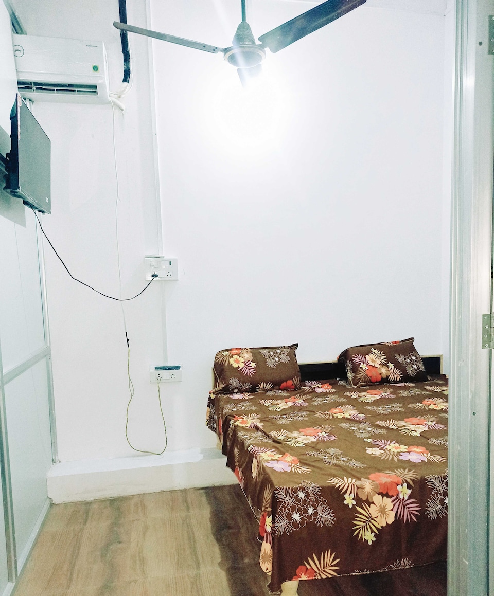 OYO 700859 Hotel Kings Stay Inn, Sehnoli, Sehnoli