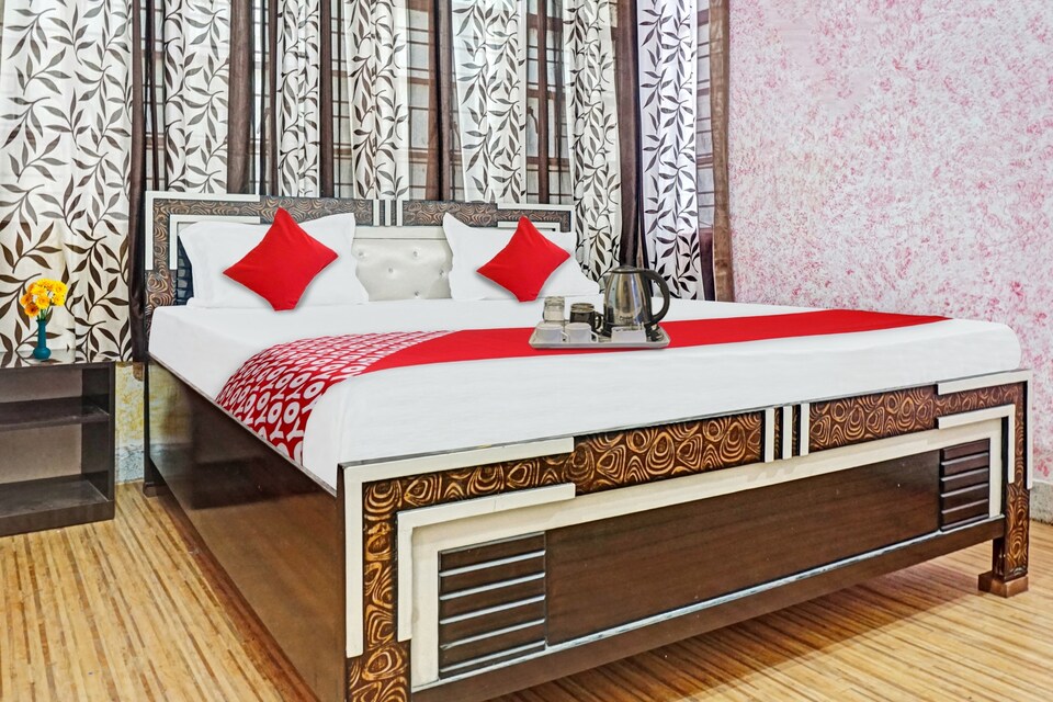 LIVE as PAT1046, Patliputra Colony, Patna